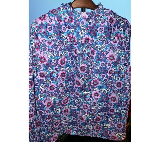 Talbots Petite Floral Cotton Blouse MP Cottagecore Button Front Petite Medium - Picture 3 of 8